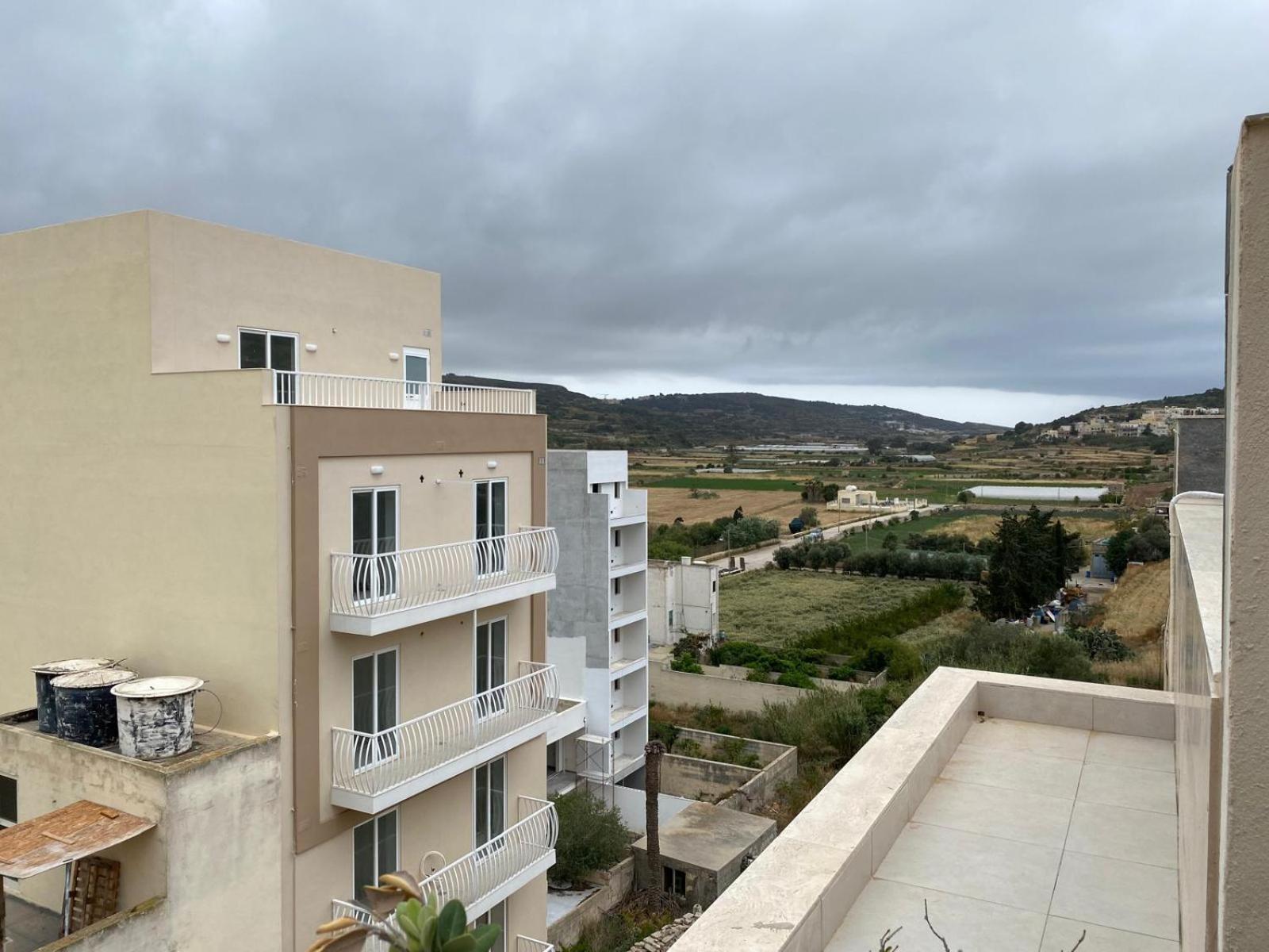 Hillview Duplex Penthouse Lägenhet St. Paul's Bay Exteriör bild